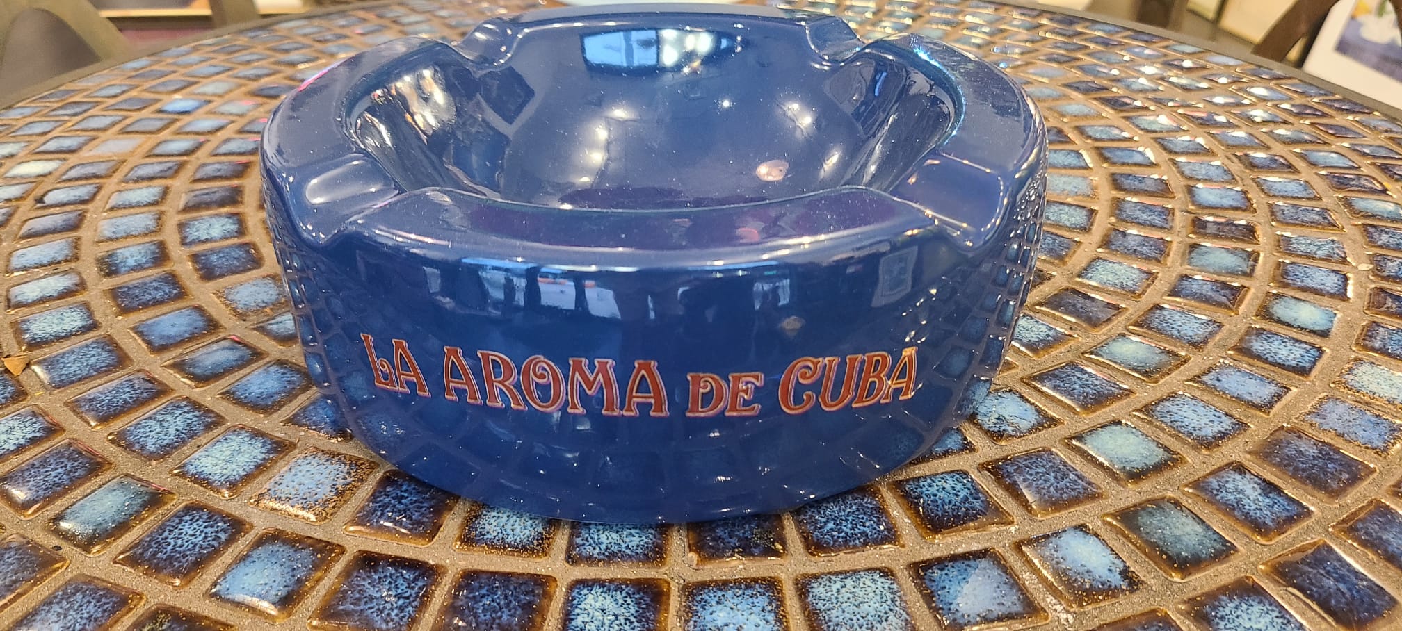 La Aroma De Cuba Ashtray